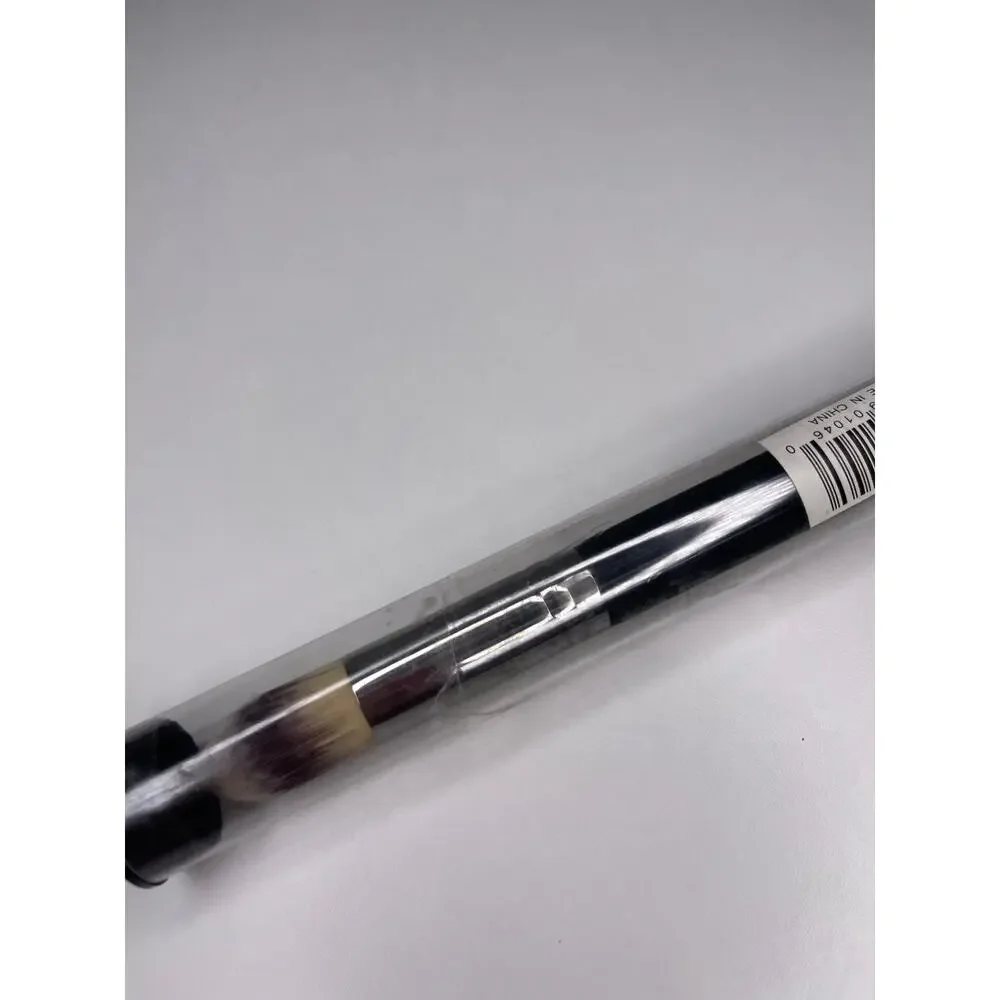 IT Cosmetics — Heavenly Luxe Pointed Precision Complexion Makeup Brush #11 — NEW